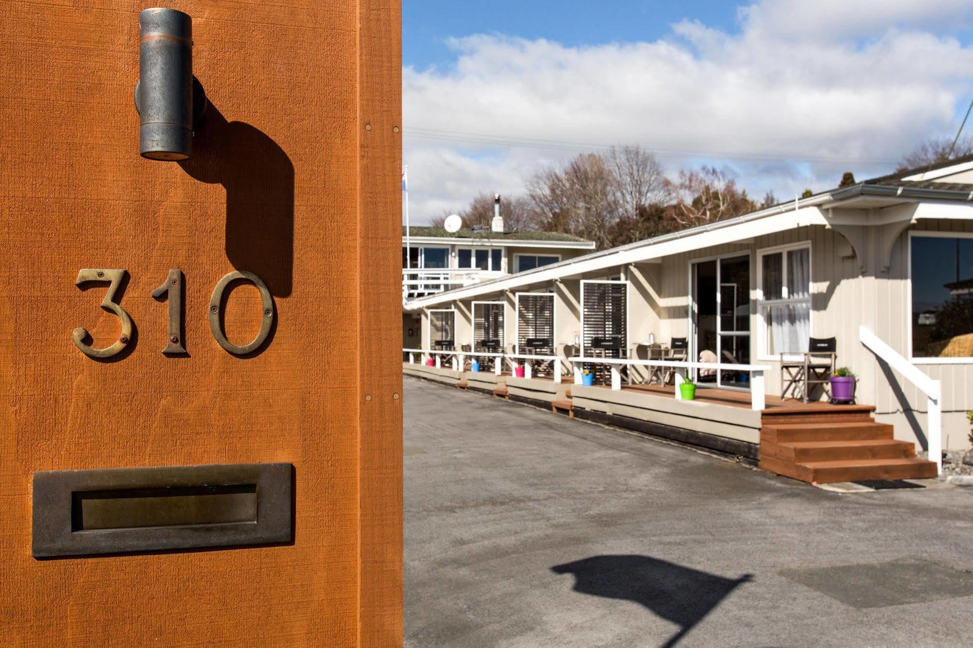 Accent On Taupo Motor Lodge Екстер'єр фото