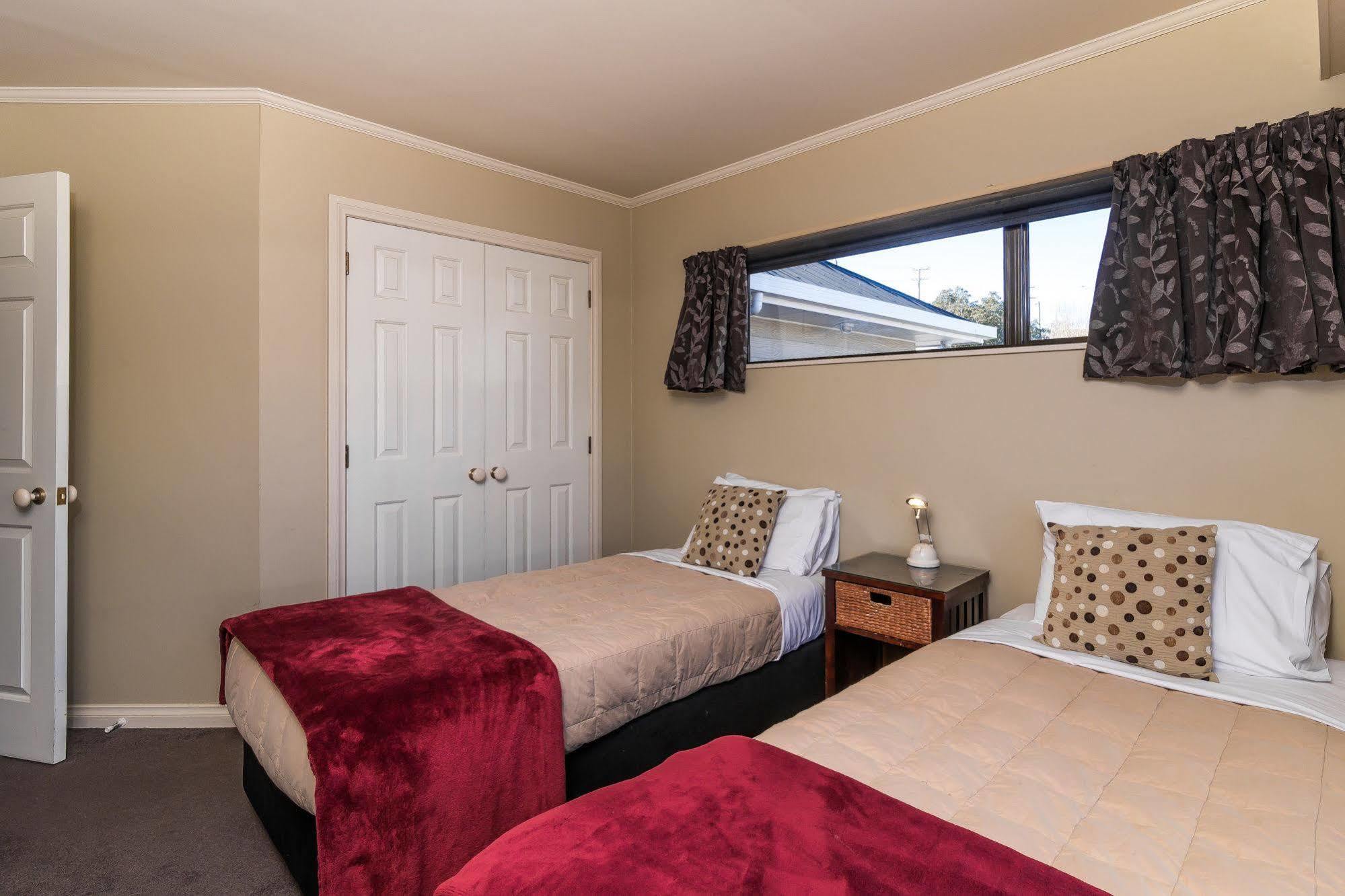 Accent On Taupo Motor Lodge Екстер'єр фото