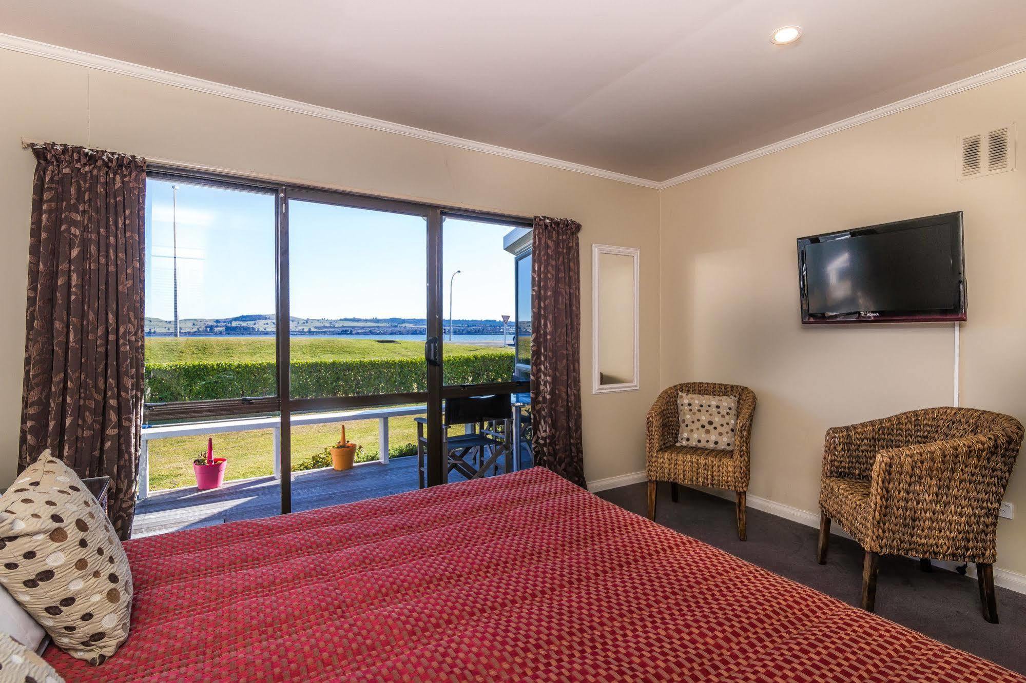 Accent On Taupo Motor Lodge Екстер'єр фото