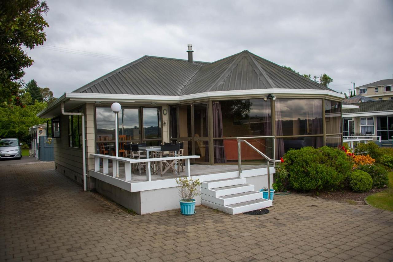 Accent On Taupo Motor Lodge Екстер'єр фото