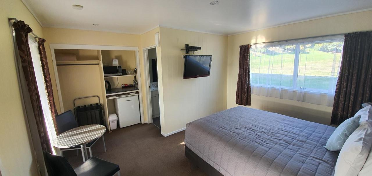 Accent On Taupo Motor Lodge Екстер'єр фото