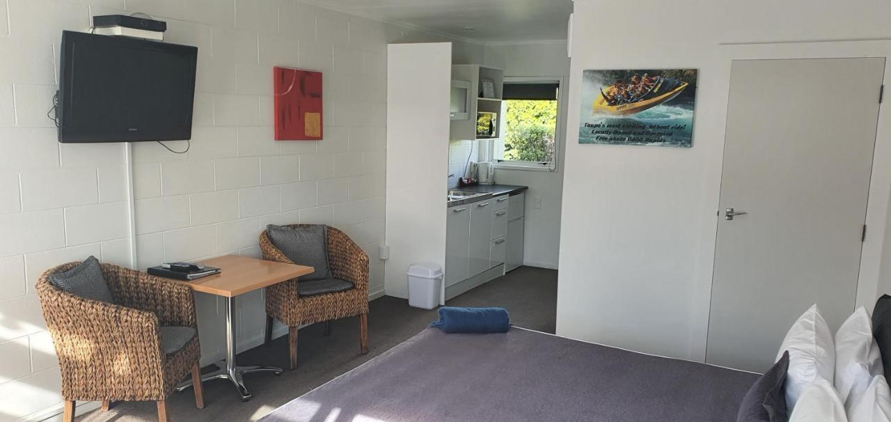 Accent On Taupo Motor Lodge Екстер'єр фото